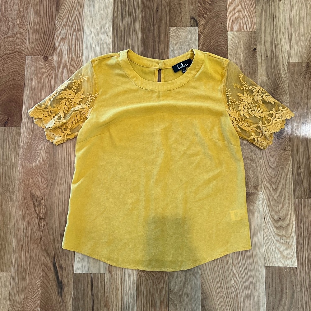 Lulu's Yellow Lace Sleeve Blouse